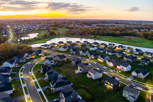 $529,900 | 3547 Doral Drive, Elgin, IL 60124