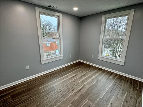 $2,100 | 23 Mainsgate Street, Pittsburgh, PA 15205