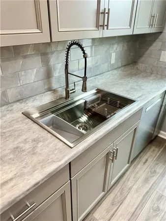 $2,100 | 23 Mainsgate Street, Pittsburgh, PA 15205