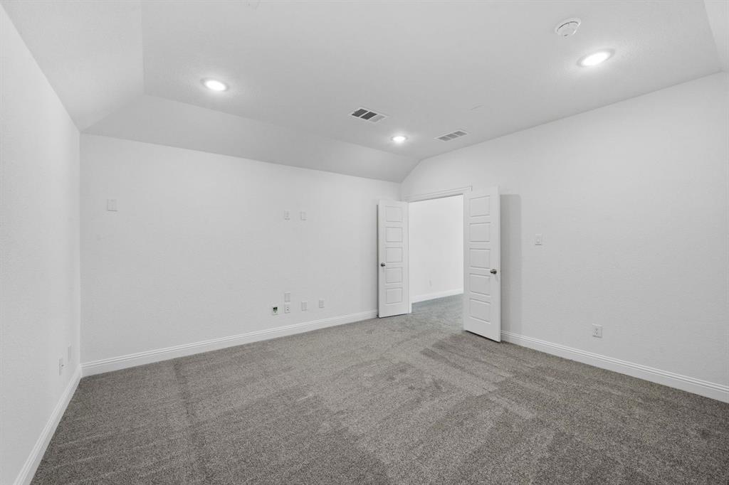 937 Mumms Drive Justin, TX 76247 - Photo 22 of 26 an empty room with an entryway