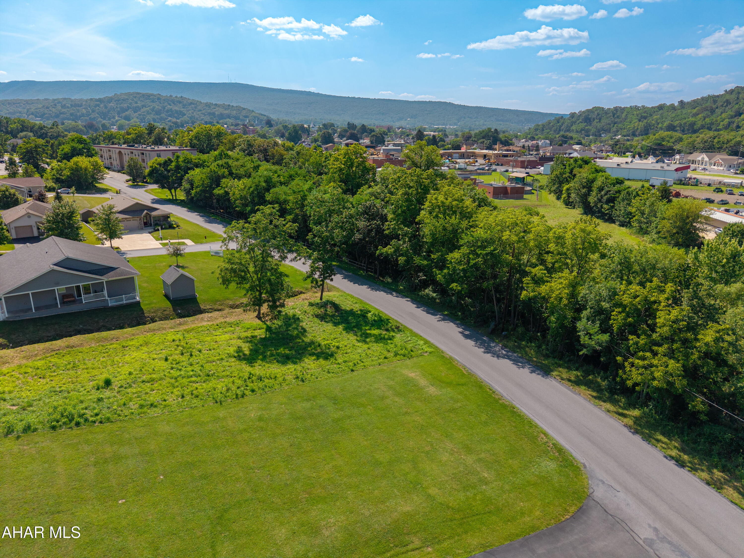 Off Donahue Manor Road Bedford, PA 15522 - Photo 4 of 17