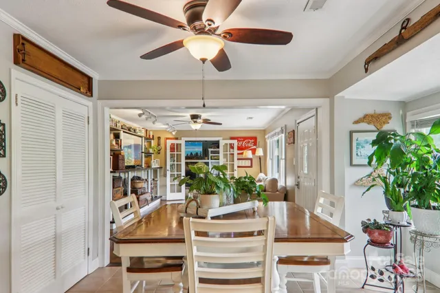 a view of a livingroom with furniture and entryway