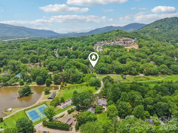 $850,000 | 416 South Cherokee Avenue, Black Mountain, NC 28711