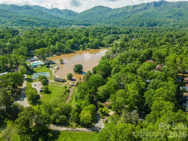 $850,000 | 416 South Cherokee Avenue, Black Mountain, NC 28711