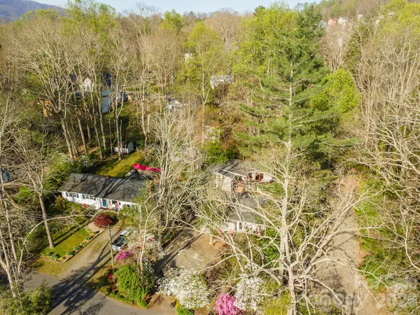 $850,000 | 416 South Cherokee Avenue, Black Mountain, NC 28711
