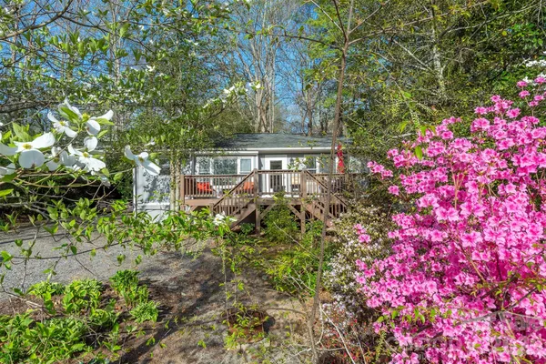 $850,000 | 416 South Cherokee Avenue, Black Mountain, NC 28711