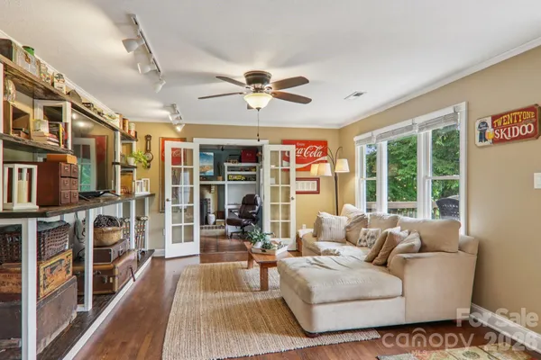 $850,000 | 416 South Cherokee Avenue, Black Mountain, NC 28711