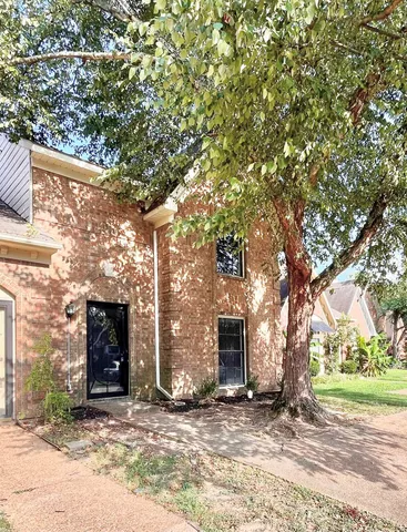 $210,000 | 1646 Oaken Bucket Drive, Memphis, TN 38016