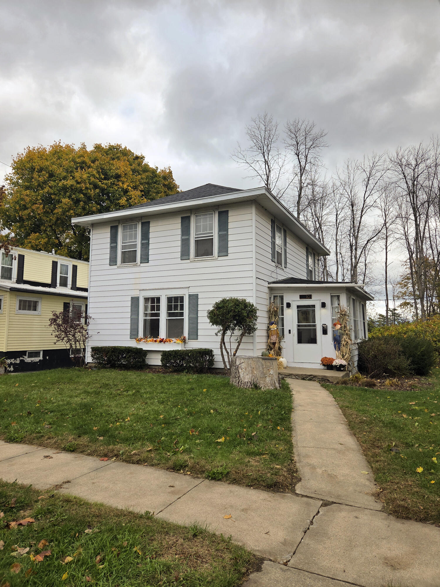 10 Addoms Street Plattsburgh, NY 12901 - Photo 1 of 31