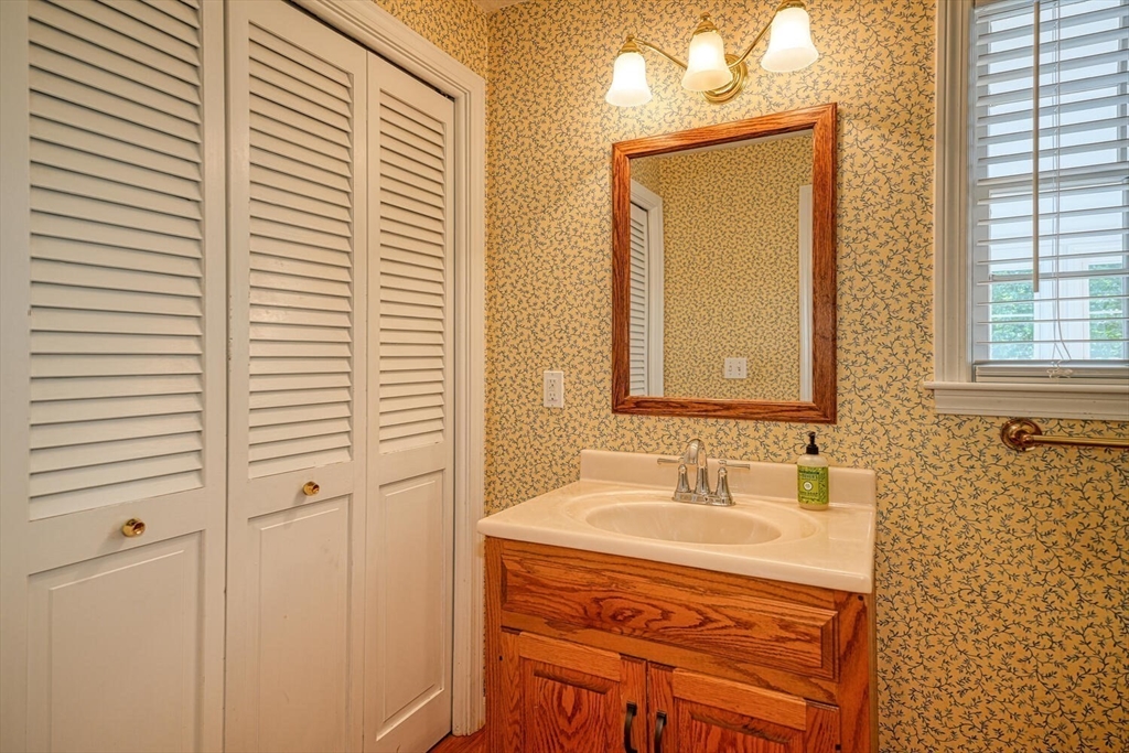 13 Pheasanthill Road Norfolk, MA 02056 - Photo 15 of 32 Gallery Image 15