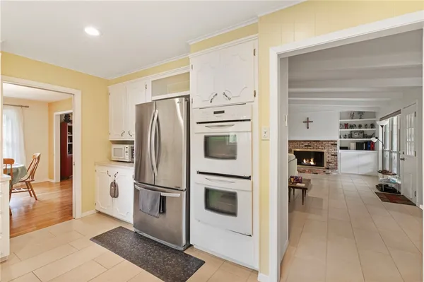 $379,900 | 2405 Burton Drive, Bryan, TX 77802