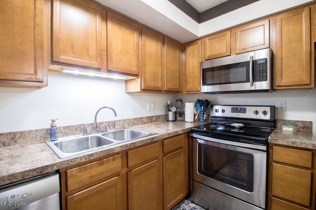 7380 Fox Mill Road, Unit D Mentor, OH 44060 - Photo 9 of 20 Gallery Image 9