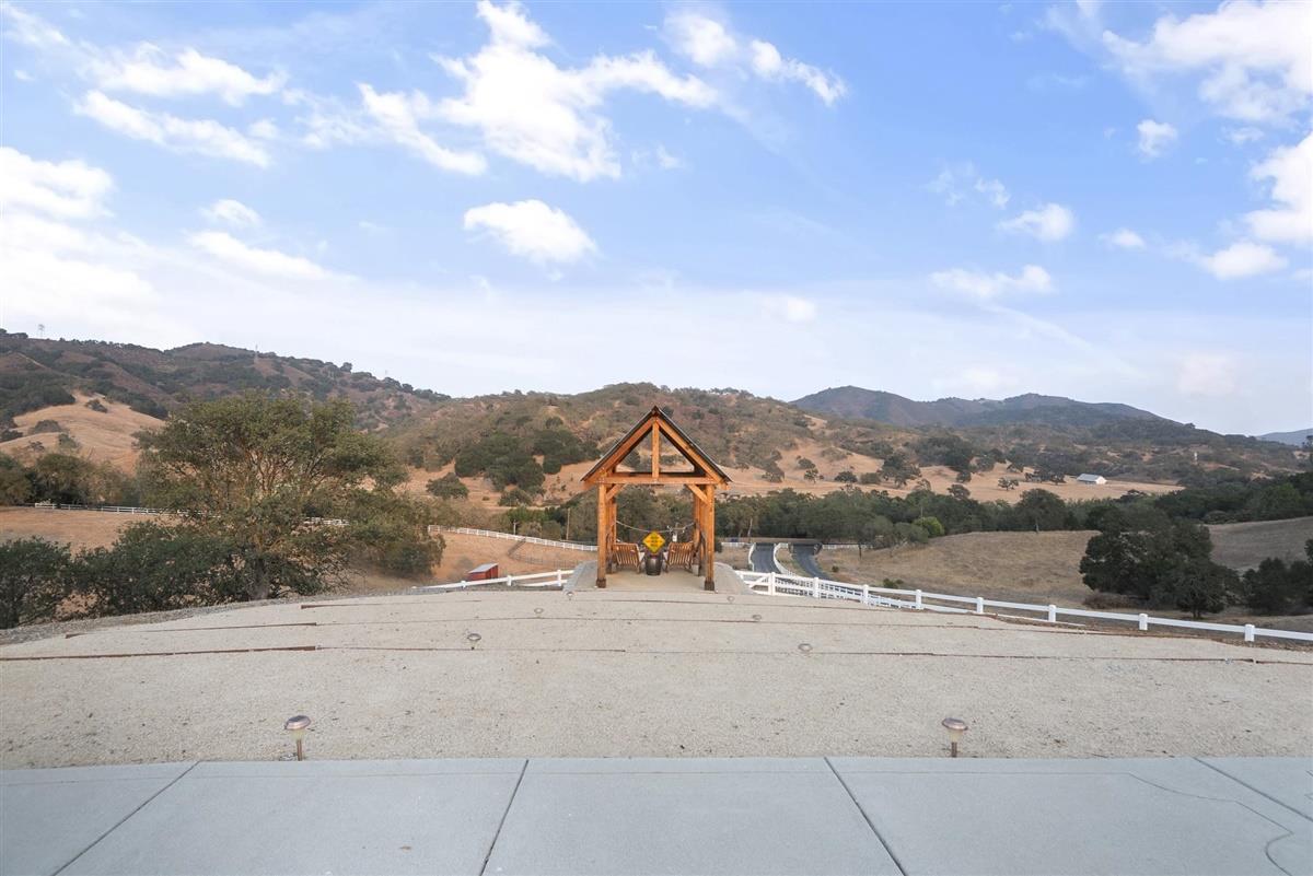17155 Uvas Road Morgan Hill, CA 95037 - Photo 11 of 53 Gallery Image 11