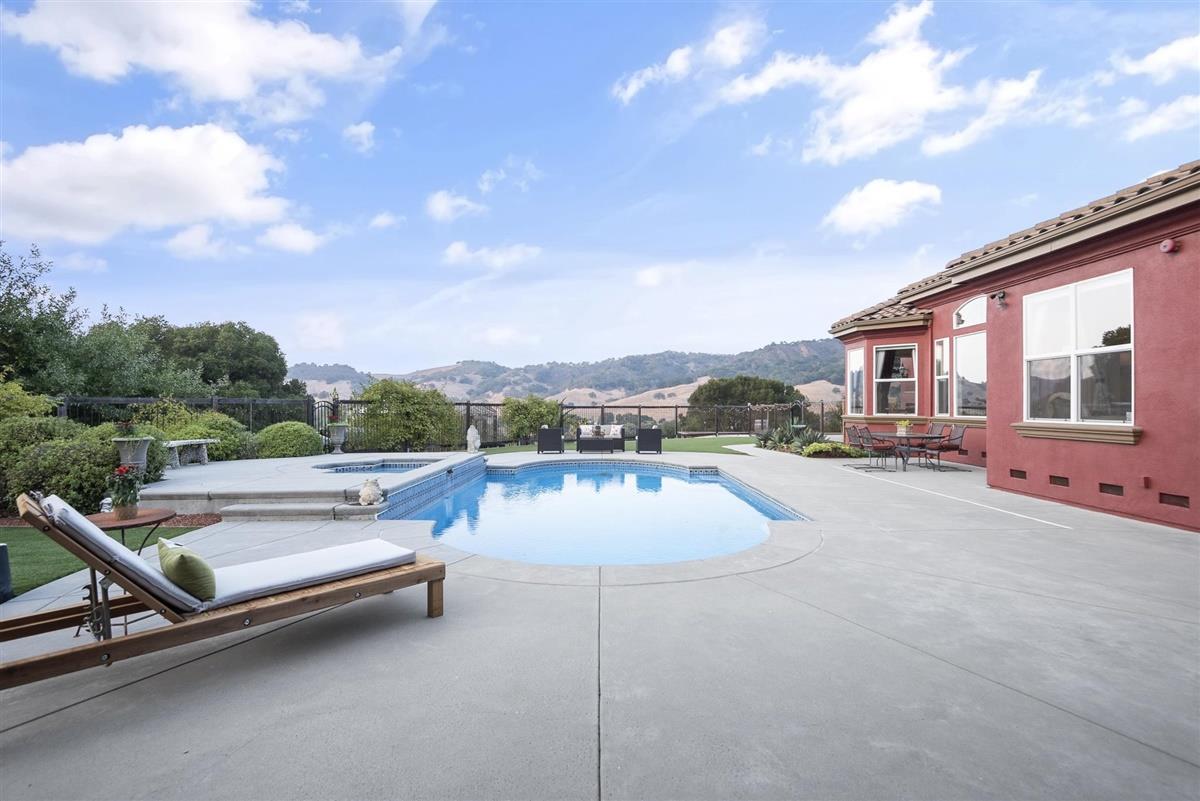 17155 Uvas Road Morgan Hill, CA 95037 - Photo 39 of 53 Gallery Image 39