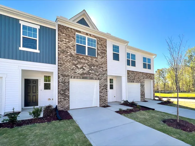 $261,490 | 490 Colchester Court, Moncks Corner, SC 29461