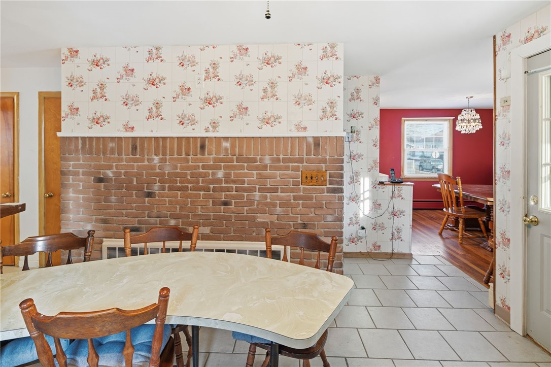 60 Stedman Avenue Pawtucket, RI 02860 - Photo 11 of 44
