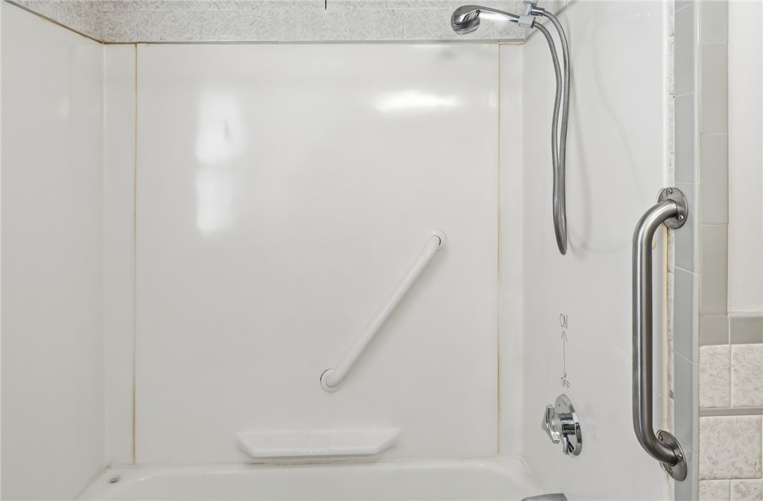 60 Stedman Avenue Pawtucket, RI 02860 - Photo 15 of 44