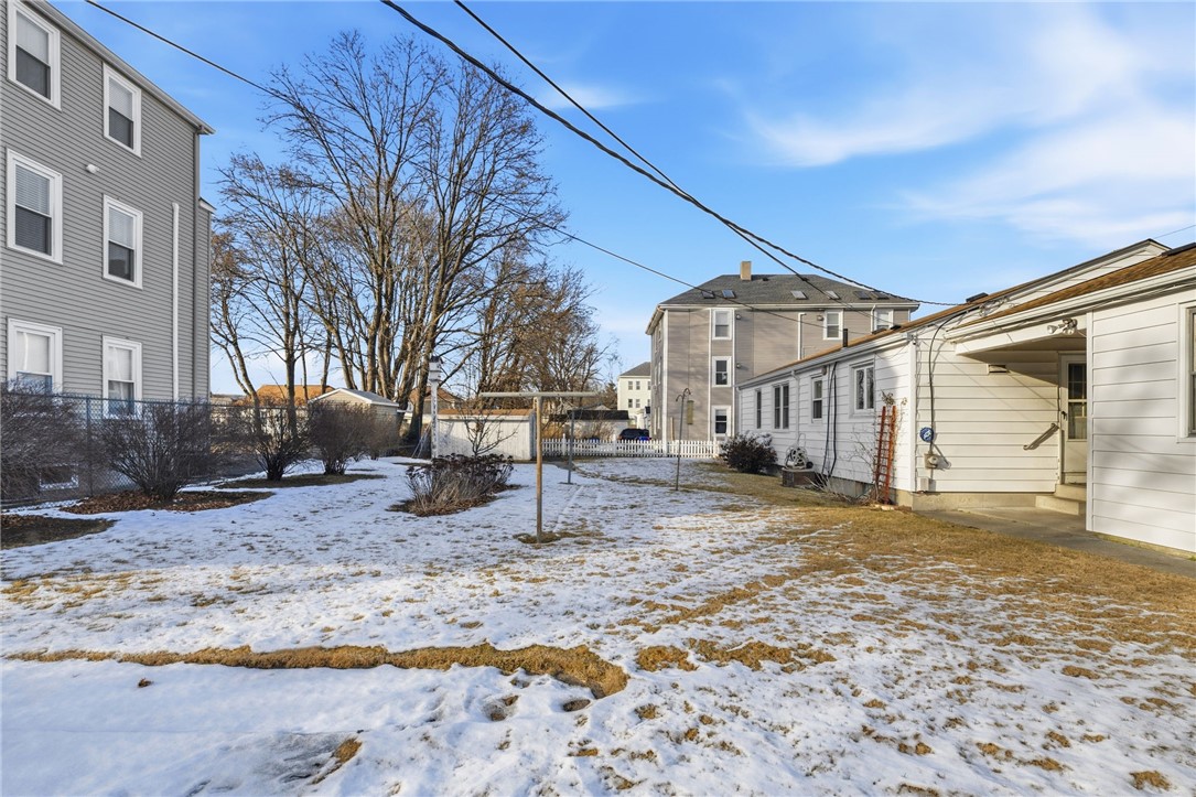 60 Stedman Avenue Pawtucket, RI 02860 - Photo 39 of 44