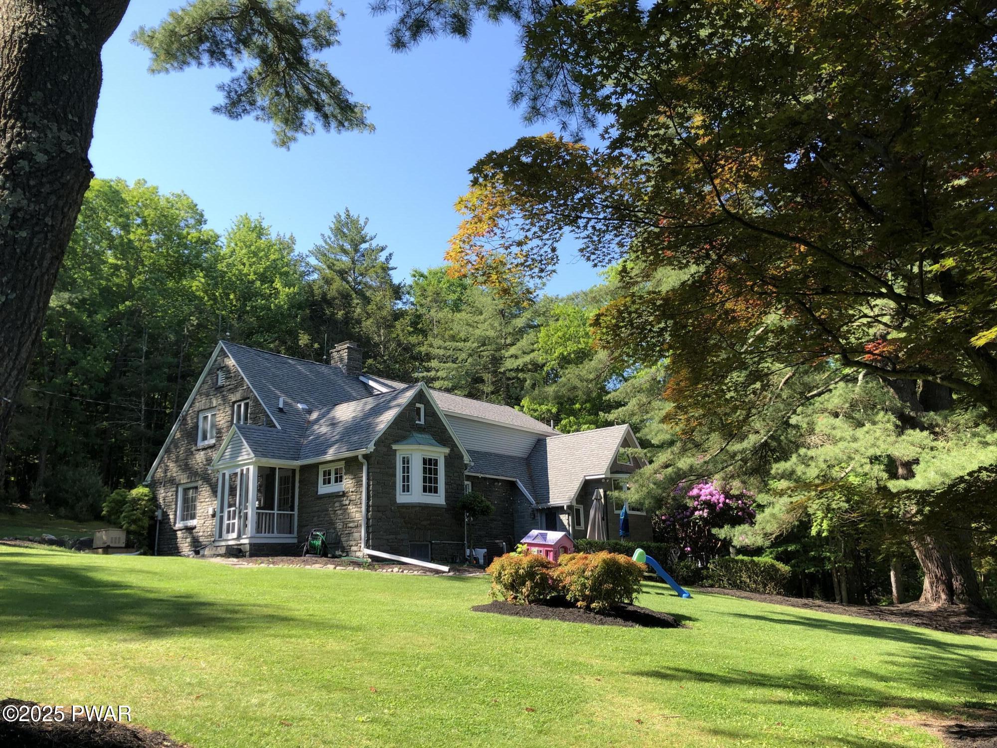 526 Highway 507 Paupack, PA 18451 - Photo 2 of 76