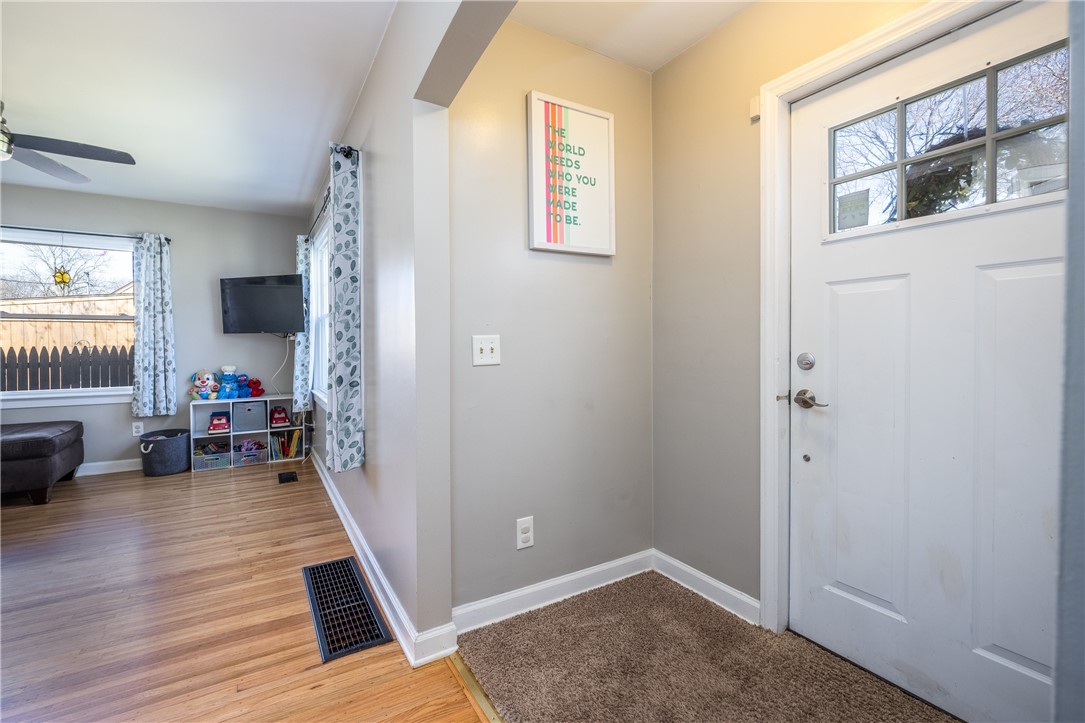 123 Ellington Road Rochester, NY 14616 - Photo 11 of 33