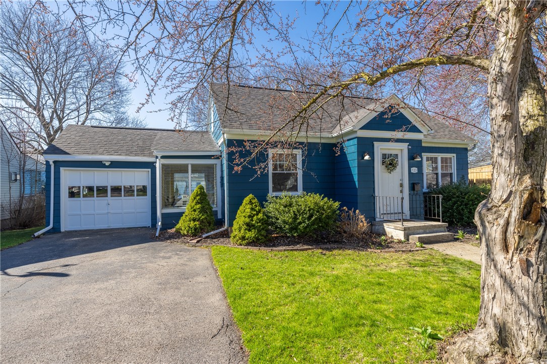 123 Ellington Road Rochester, NY 14616 - Photo 4 of 33