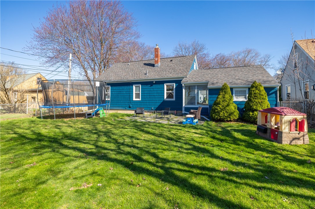 123 Ellington Road Rochester, NY 14616 - Photo 8 of 33