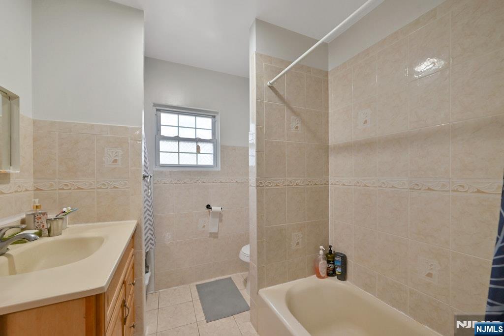 497 Oakdene Avenue Ridgefield, NJ 07657 - Photo 20 of 35 Gallery Image 20