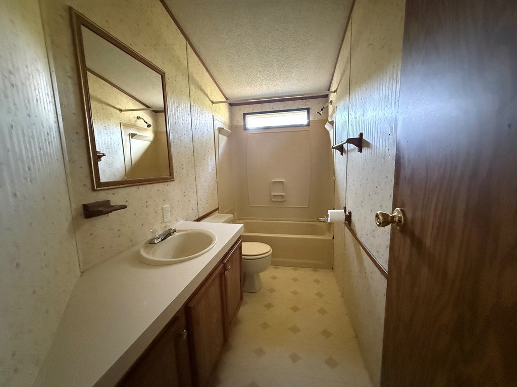 1057 Turkey Knob Road Fries, VA 24330 - Photo 7 of 22 Gallery Image 7