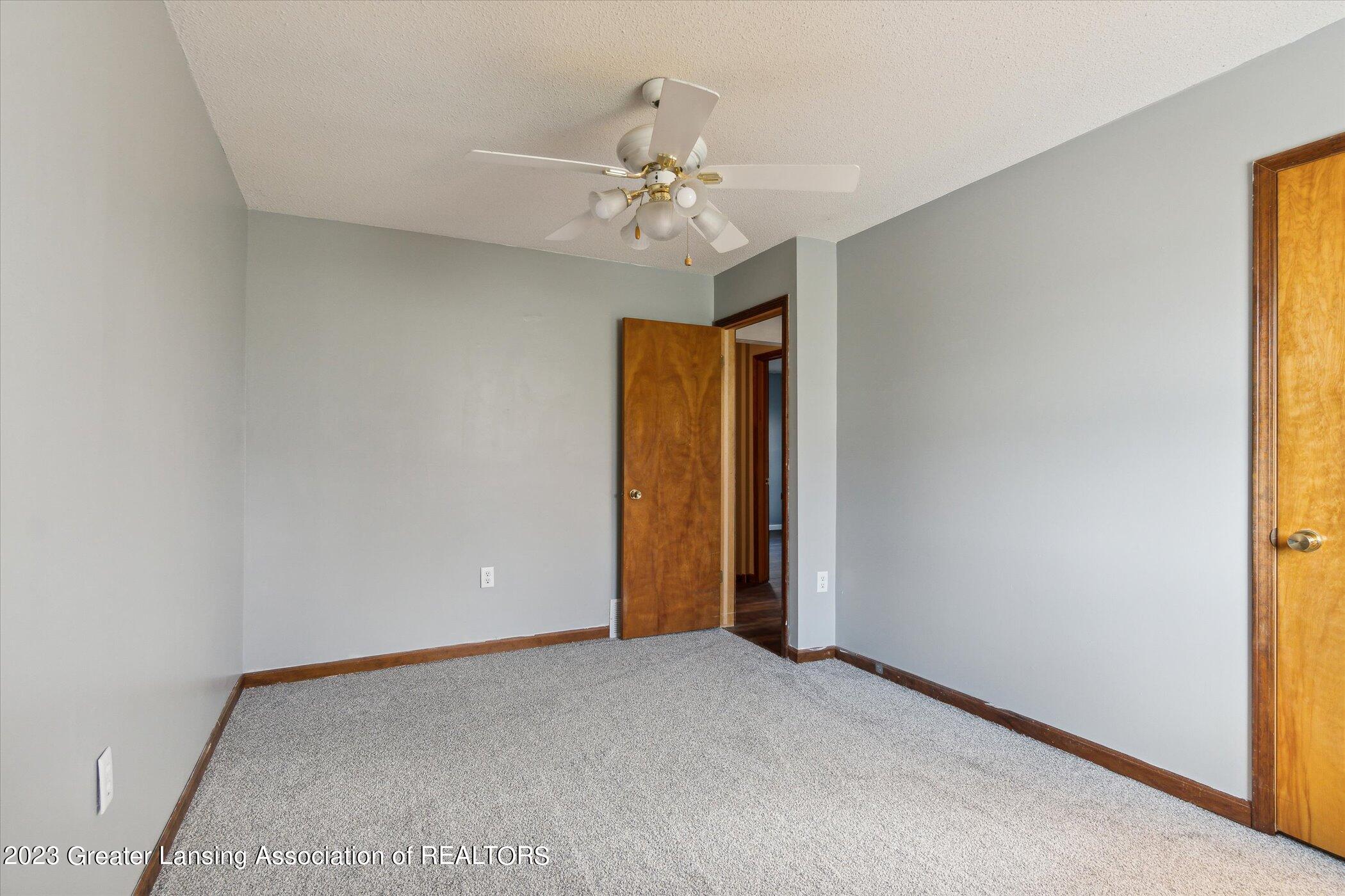 4513 Wright Road Leslie, MI 49251 - Photo 19 of 42 27-4513-Wright-Rd-Leslie-MI-49251-Window