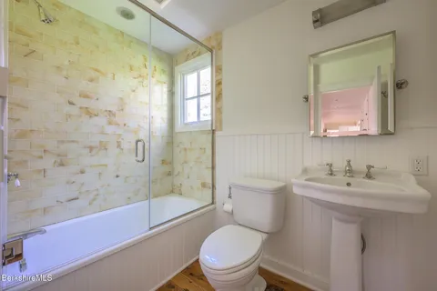 $2,150,000 | 304 Hickey Hill Road, Sheffield, MA 01257