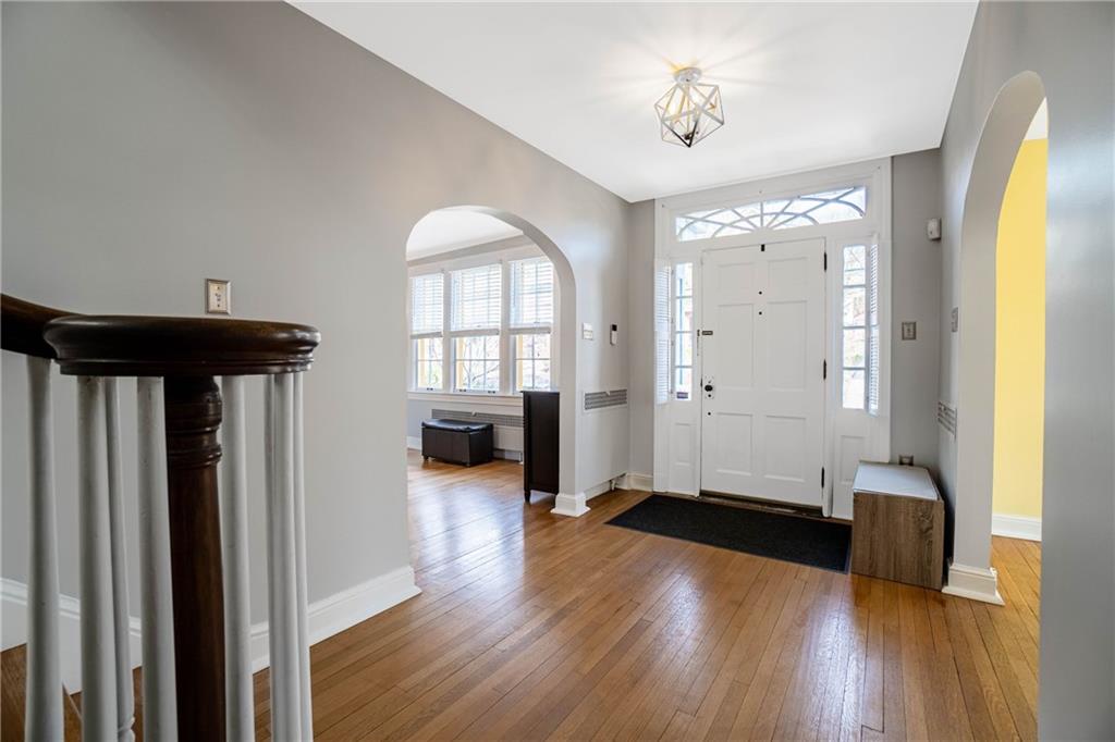 1536 Pennock Road Brighton Heights, PA 15212 - Photo 4 of 25 Gallery Image 4
