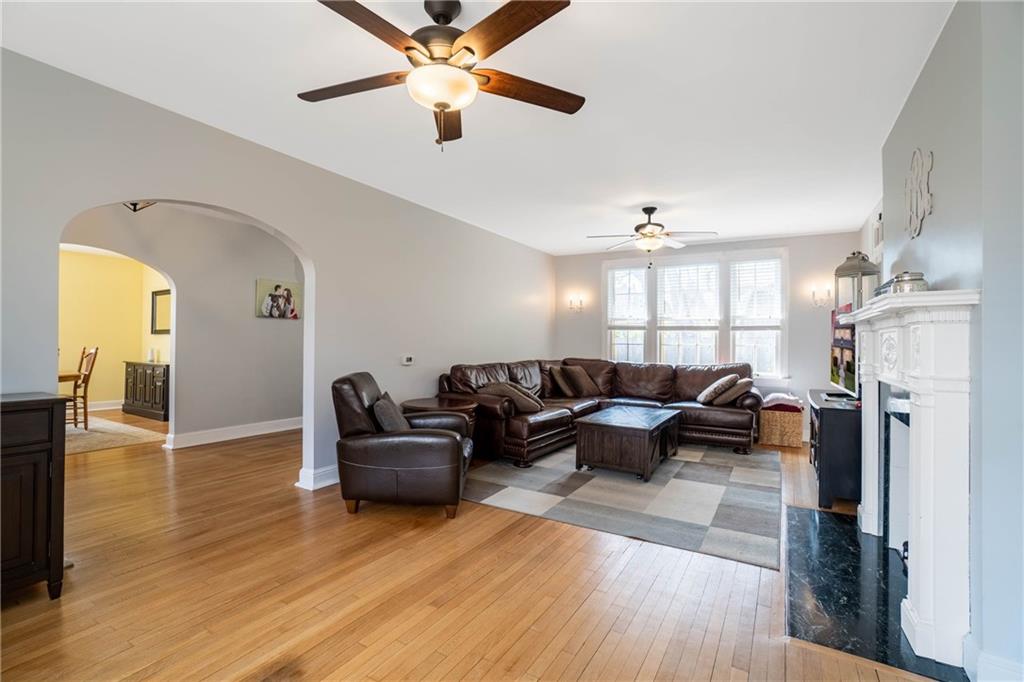 1536 Pennock Road Brighton Heights, PA 15212 - Photo 6 of 25 Gallery Image 6