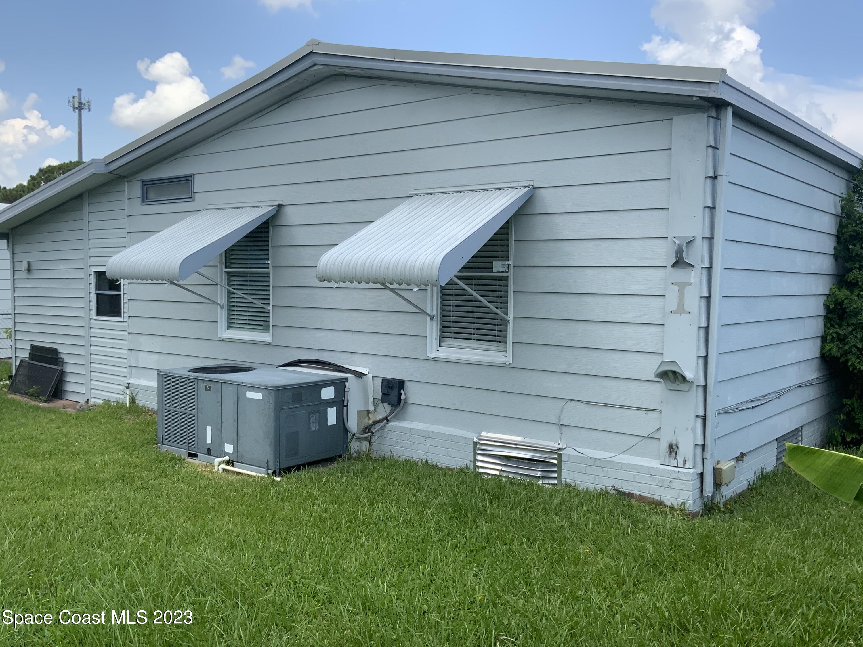 2310 Coconut Palm Drive Palm Bay, FL 32905 - Photo 20 of 22 IMG_4358