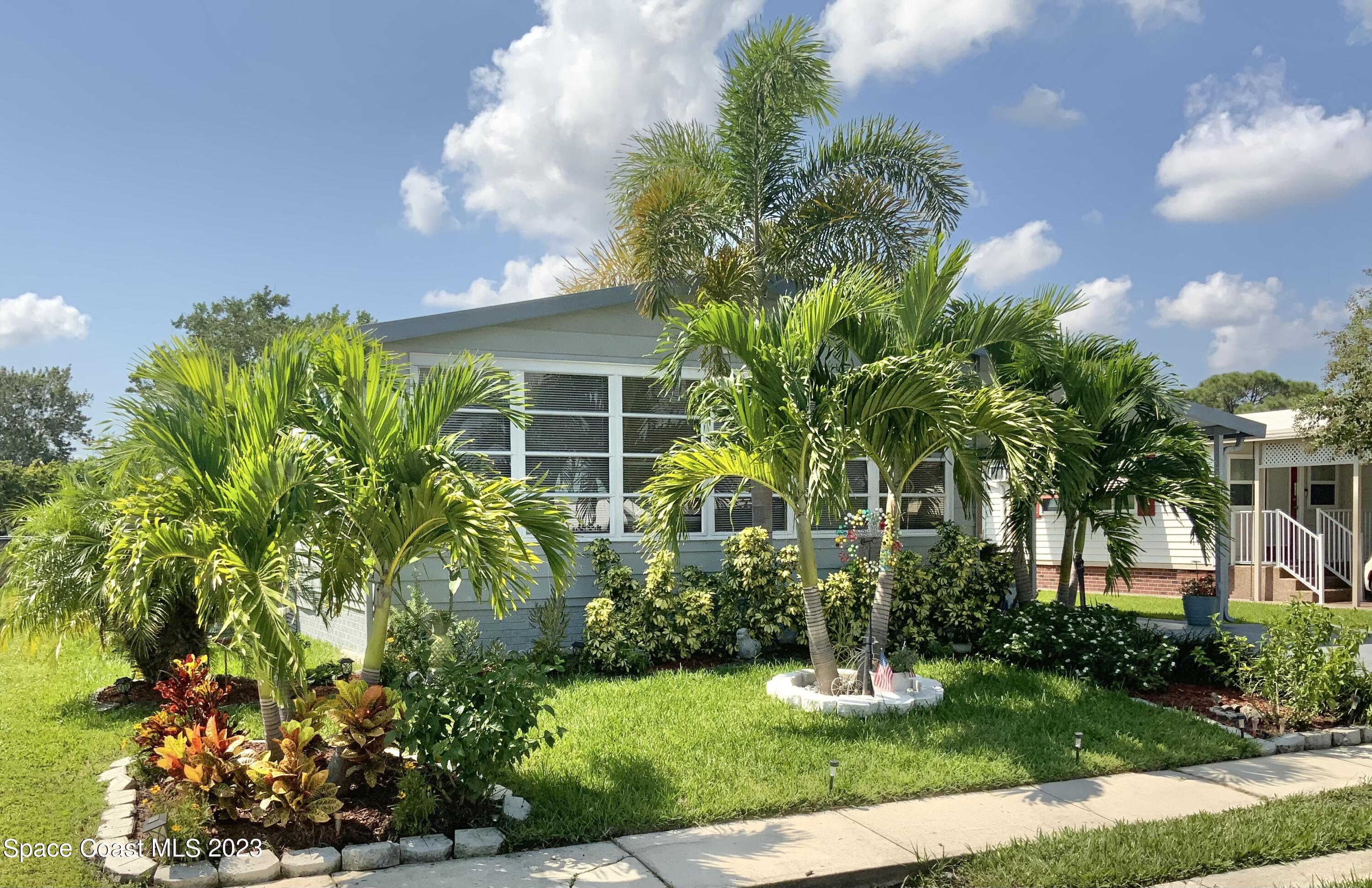 2310 Coconut Palm Drive Palm Bay, FL 32905 - Photo 2 of 22 IMG_4327