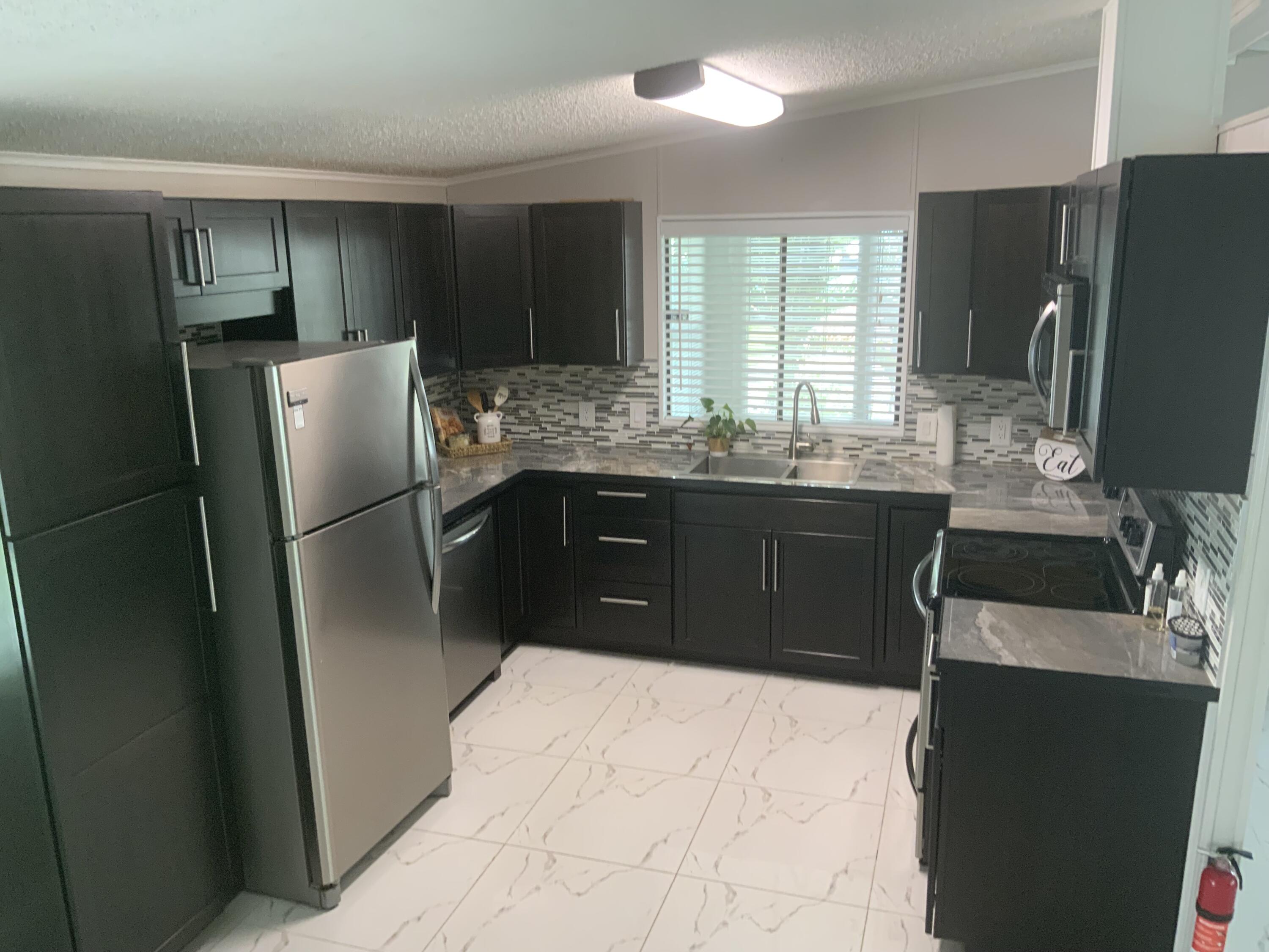 2310 Coconut Palm Drive Palm Bay, FL 32905 - Photo 6 of 22 IMG_4618