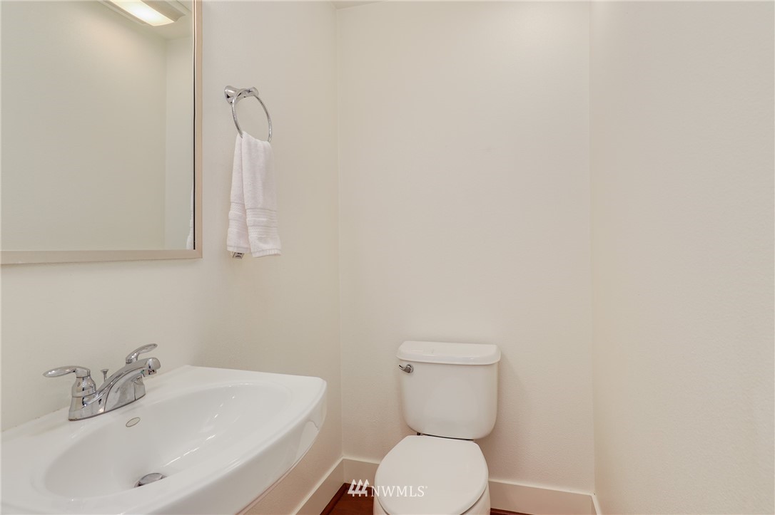9019 North 91st Street Seattle, WA 98103 - Photo 10 of 25 Gallery Image 10