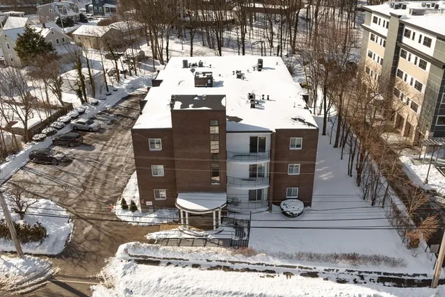 $299,900 | 459 Willard Street, Unit 303, Quincy, MA 02169