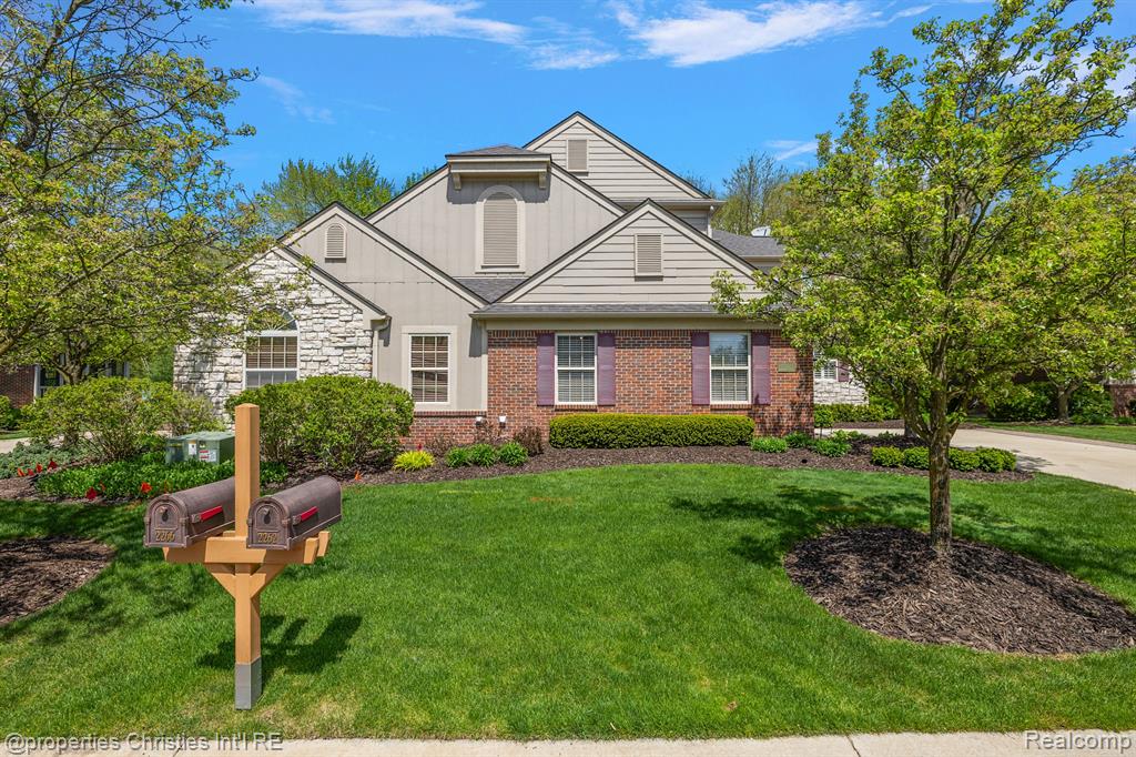 2262 Preserve Lane Rochester Hills, MI 48309 - Photo 4 of 67 Gallery Image 4