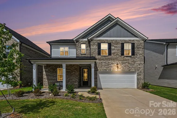 $599,000 | 8230 Franklin Trl Street, Charlotte, NC 28227