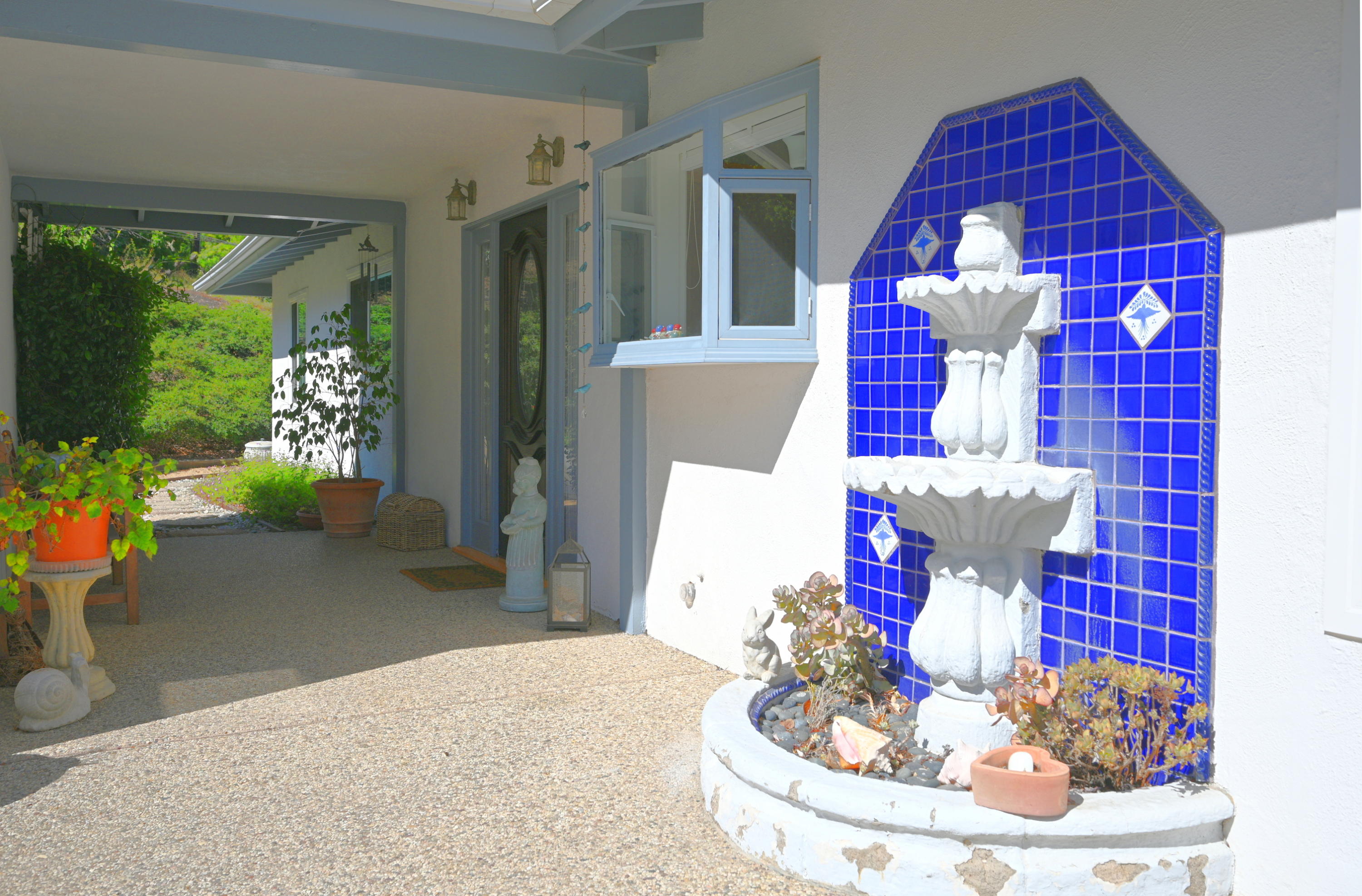 2176 Sycamore Canyon Road Santa Barbara, CA 93108 - Photo 10 of 39 2176 Sycamore Canyon GC Front Entry 2 Sm