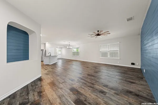 $1,900 | 148 Sage Sparrow, San Antonio, TX 78253