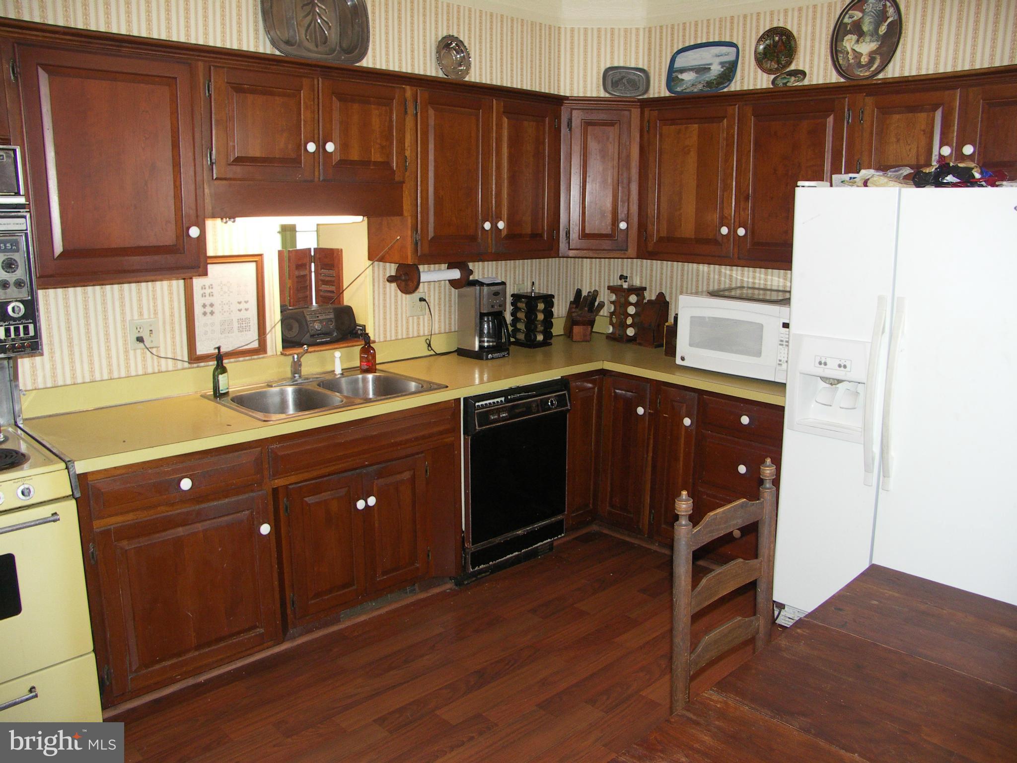 1076 Clyde Borum Road Inwood, WV 25428 - Photo 11 of 30 Kitchen