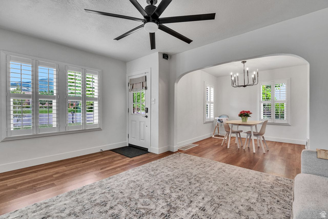 206 South 100 West Bountiful, UT 84010 - Photo 6 of 27