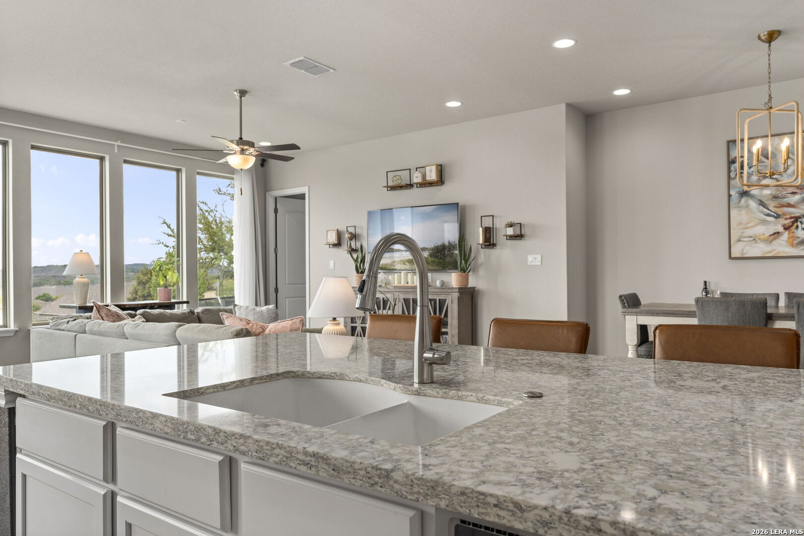 102 Ocotillo Boerne, TX 78006 - Photo 7 of 54