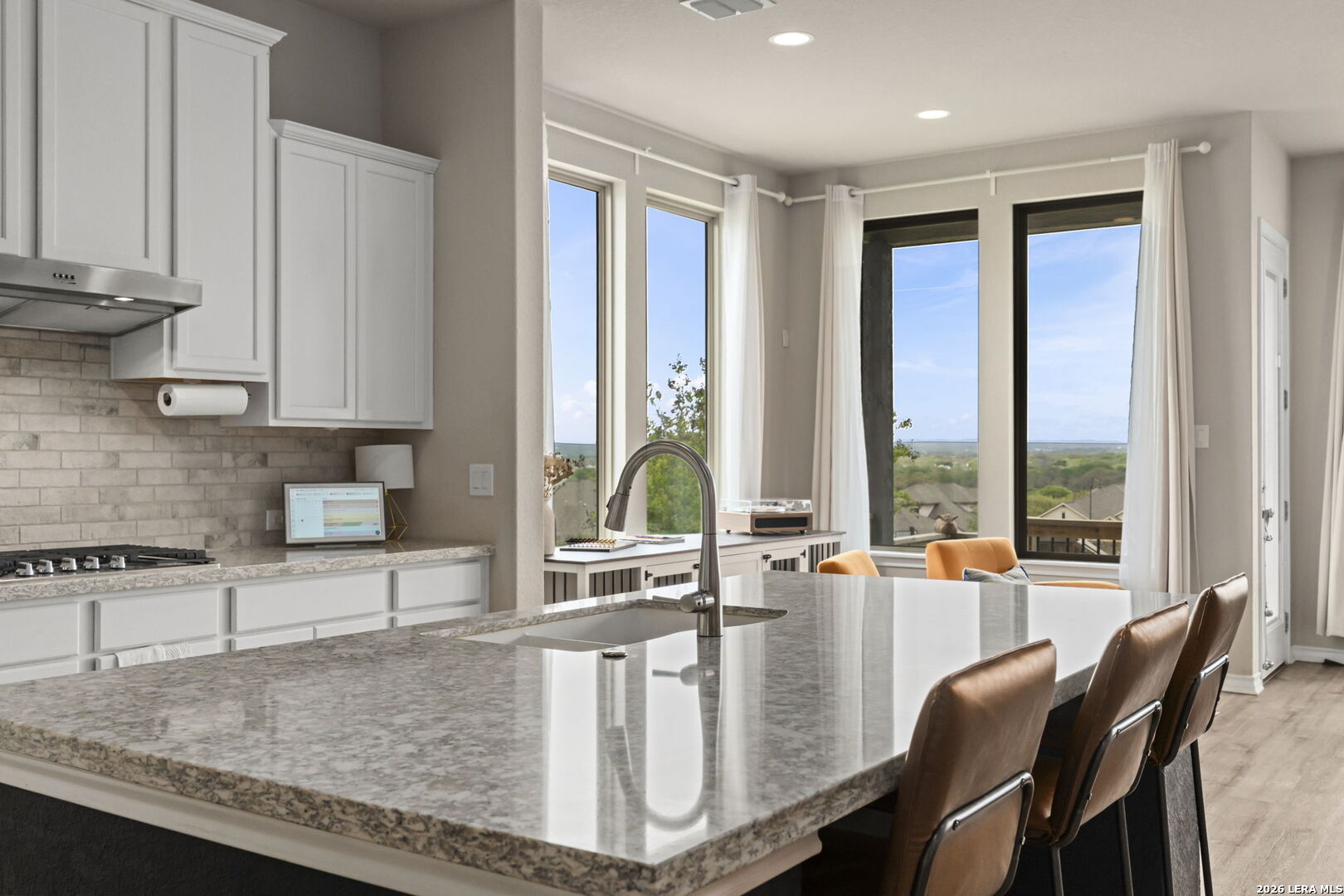 102 Ocotillo Boerne, TX 78006 - Photo 8 of 54