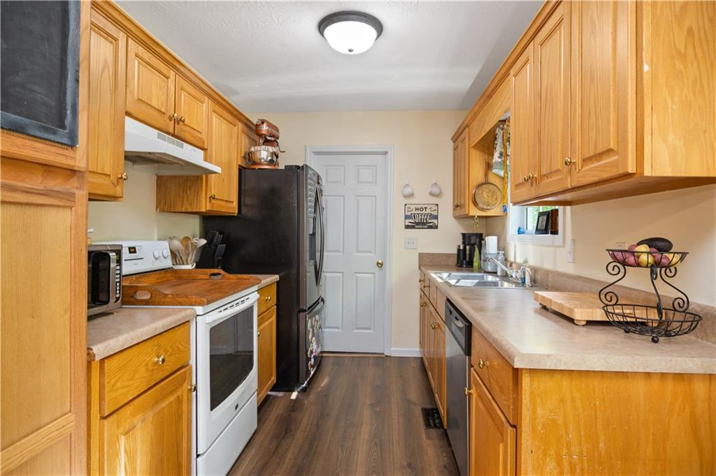 320 Brody Drive Northeast Resaca, GA 30735 - Photo 4 of 33
