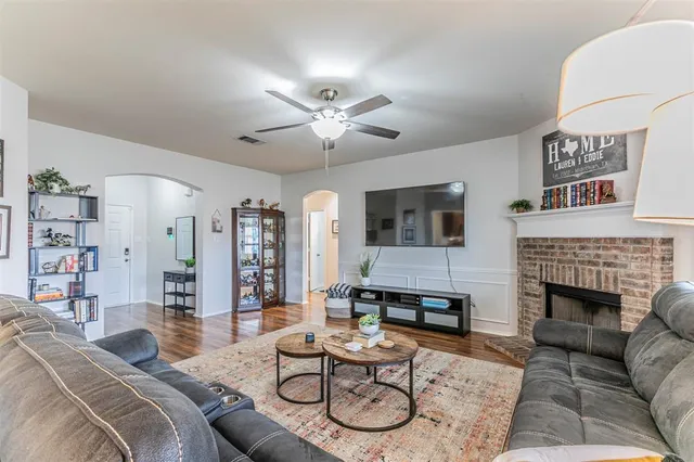 $340,000 | 3433 Charing Cross Road, Midlothian, TX 76065