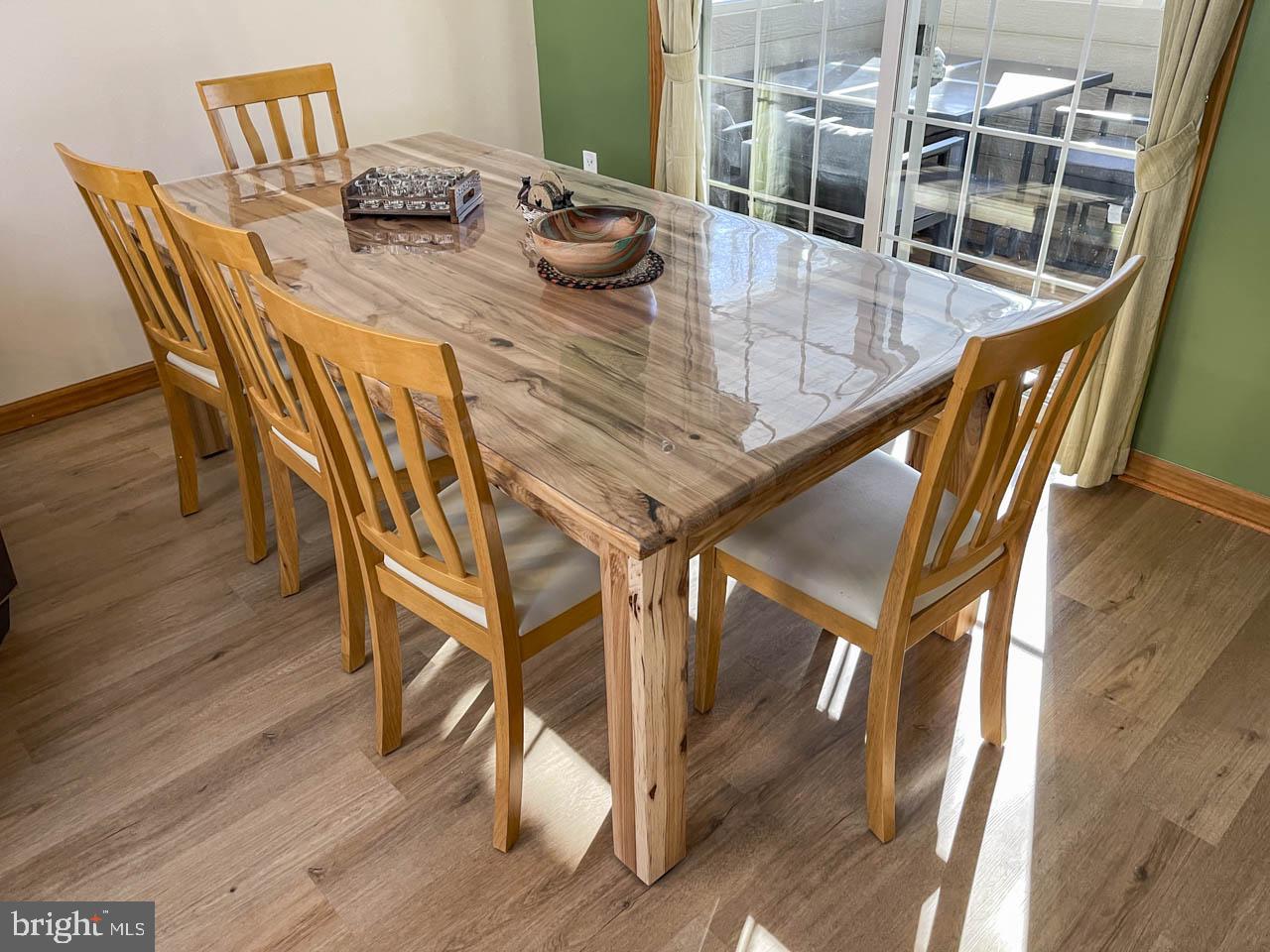 1122 Ranger Trail Pocono Lake, PA 18347 - Photo 13 of 48 Elegant dining space with natural light.