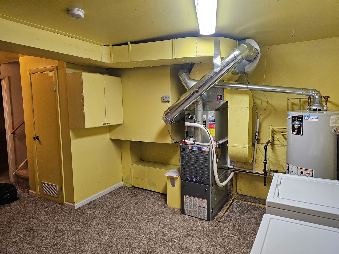 426 Thunderbird Trail Carol Stream, IL 60188 - Photo 17 of 34 a room with wooden door