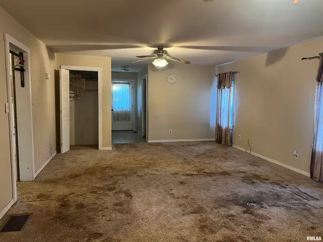 $49,900 | 109 East Laurel Street, Table Grove, IL 61482